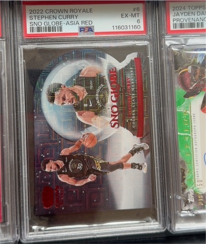 2022 Panini Crown Royale #6 Stephen Curry — front