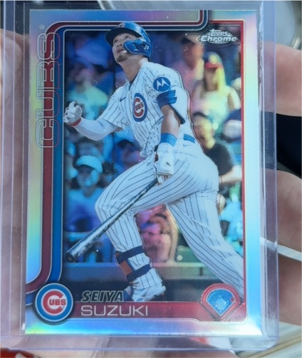 2025 Topps Chrome #210 Seiya Suzuki — front
