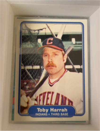 1982 Fleer #369 Toby Harrah Cleveland Indians — front
