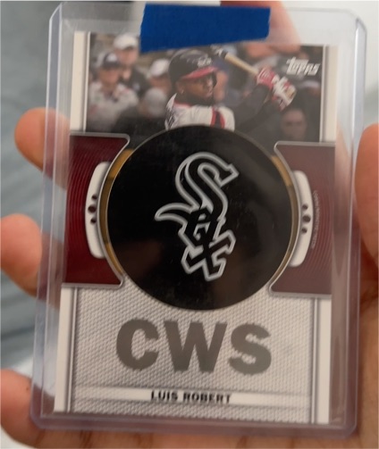 2023 Topps Series 1 Team Logo Commemorative Patch #TLP-LR Luis Robert — front