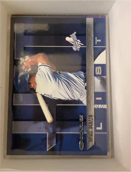 1997 Donruss #402 Mike Piazza — front