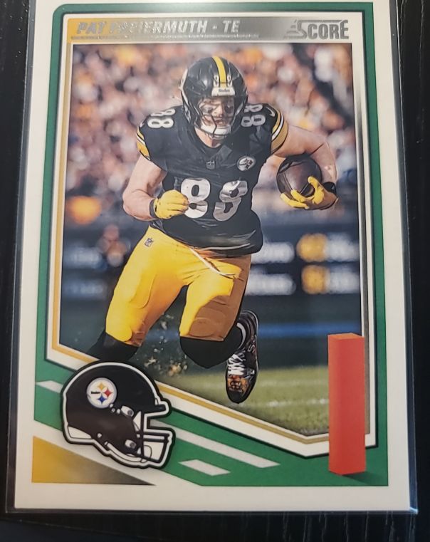 2025 Panini Score #90 Pat Freiermuth — front