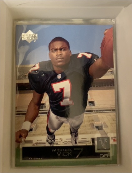 2002 Upper Deck #7 Michael Vick — front