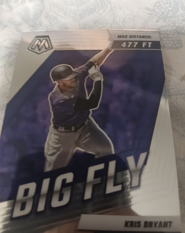 2022 Panini Mosaic Big Fly #BF-4 Kris Bryant — front