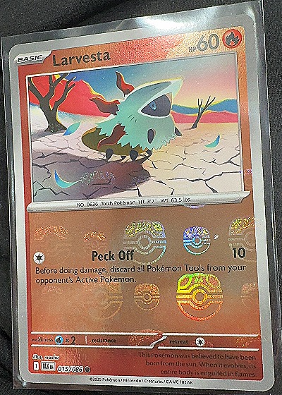 2025 Pokémon TCG SV Black Bolt #015 Larvesta — front