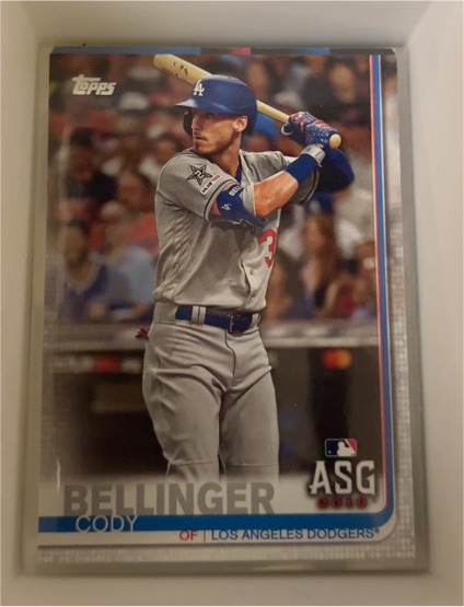 2019 Topps Update #US25 Cody Bellinger — front