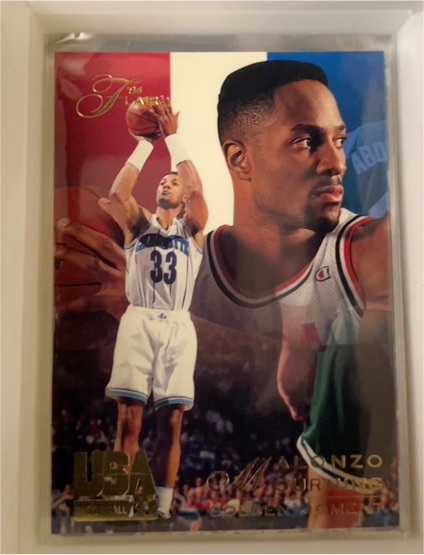 1994 Flair USA Basketball #67 Alonzo Mourning Golden Moment — front