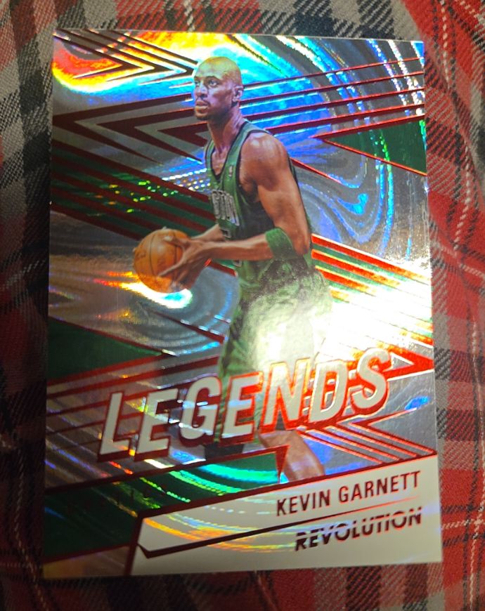 2024-25 Panini Revolution Legends #156 Kevin Garnett — front