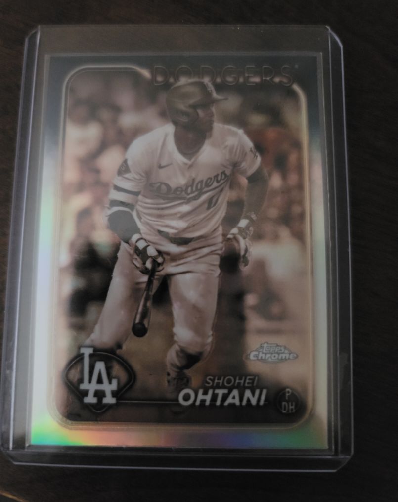 2024 Topps Chrome #1 Shohei Ohtani — front
