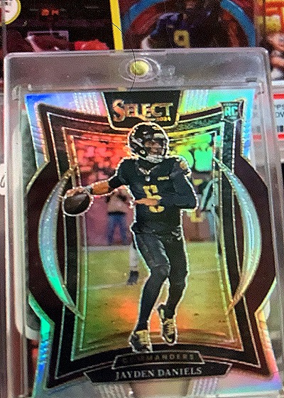 2024 Panini Select #26 Jayden Daniels Concourse Level Silver Prizm RC — front