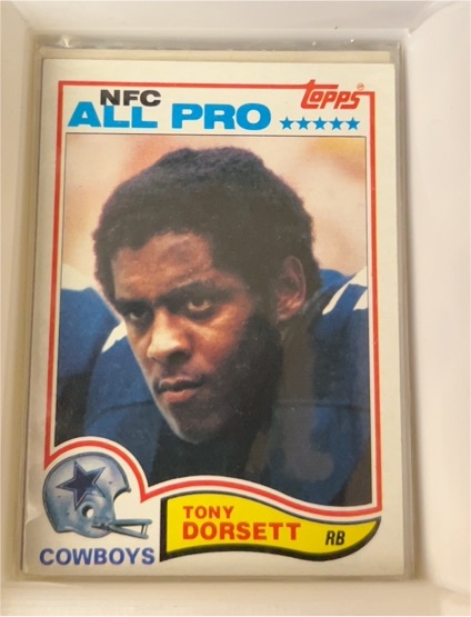 1982 Topps #311 Tony Dorsett — front
