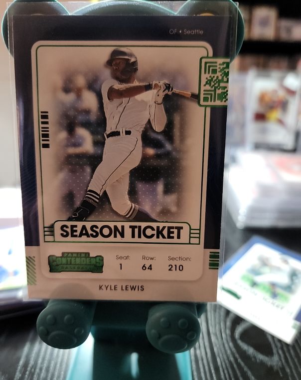 2021 Panini Contenders Season Ticket #64 Kyle Lewis — front