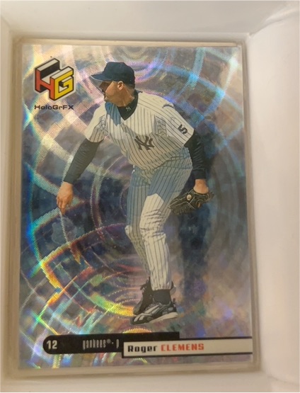 1999 Upper Deck HoloGrFX #39 Roger Clemens — front