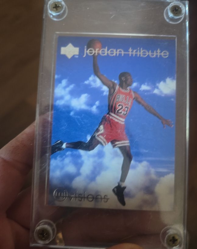 1996 Upper Deck Jordan Tribute #MJ14 Michael Jordan — front