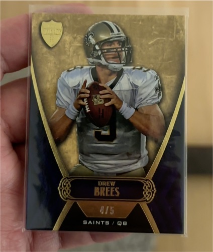 2010 Topps Supreme #9 Drew Brees — front