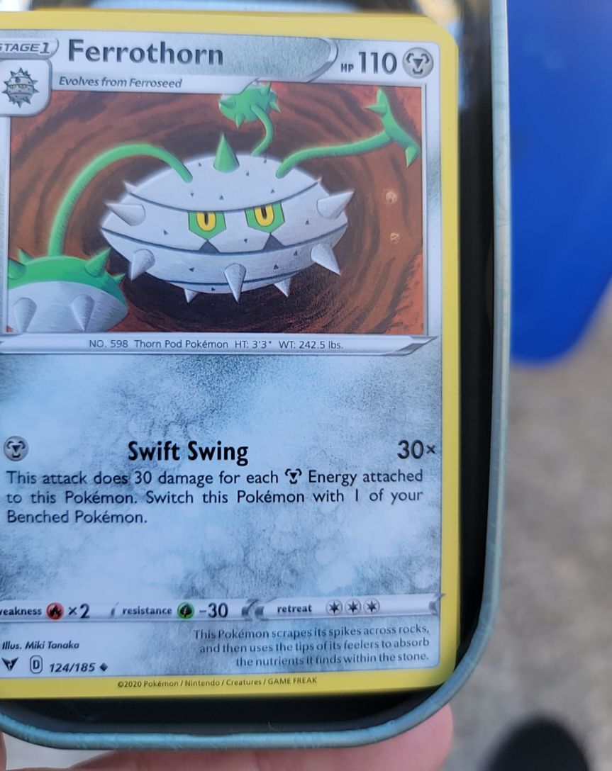 2020 Pokémon Sword & Shield Vivid Voltage #124 Ferrothorn — front