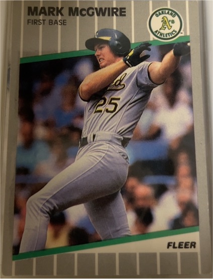 1989 Fleer #17 Mark McGwire — front
