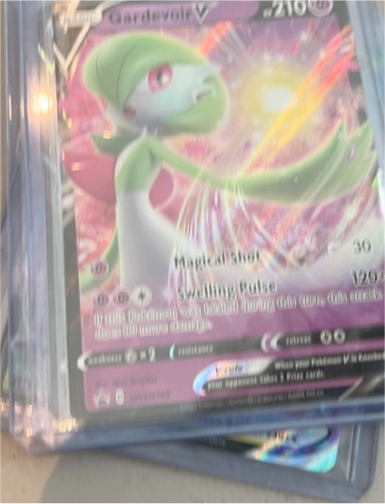 2020 Pokémon SWSH #SWSH105 Gardevoir V — front