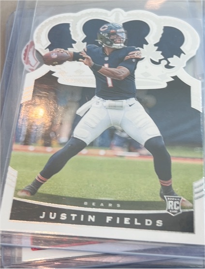 2021 Panini Chronicles Crown Royale #CR-4 Justin Fields Rookie — front