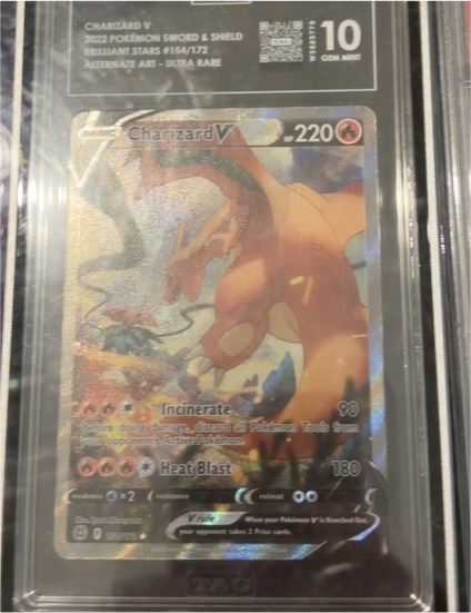 2022 Pokémon Sword & Shield Brilliant Stars #154 Charizard V — front
