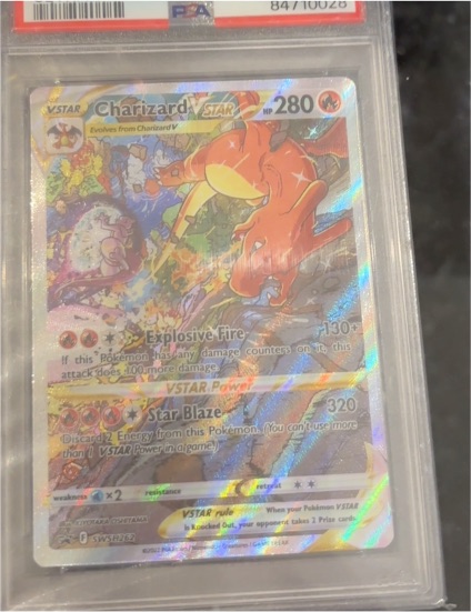 2022 Pokémon SWSH262 Charizard VSTAR — front