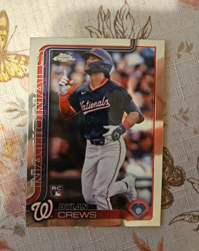 2025 Topps Chrome #146 Dylan Crews — front