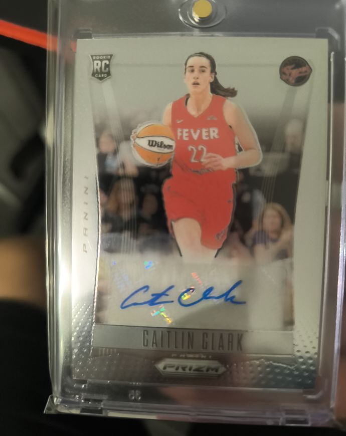 2024 Panini Prizm WNBA Throwback Signatures #TBCC Caitlin Clark — front