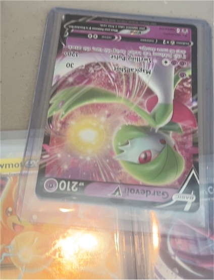 2020 Pokémon TCG Champion's Path #017 Gardevoir VMAX — front