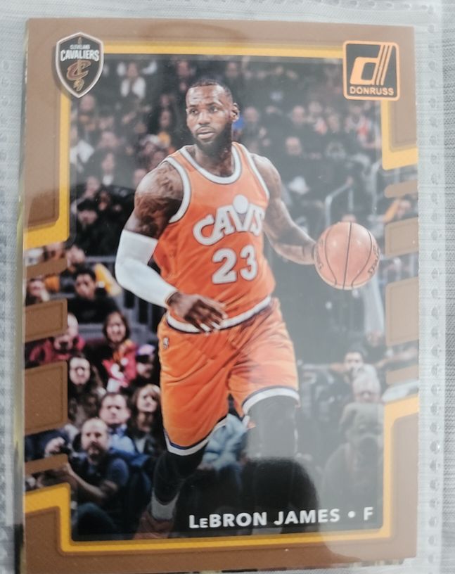 2017-18 Donruss #27 LeBron James — front