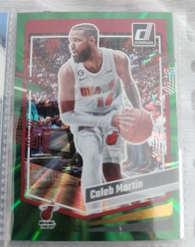 2023-24 Donruss #182 Caleb Martin — front