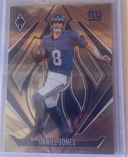 2024 Panini Phoenix #32 Daniel Jones — front