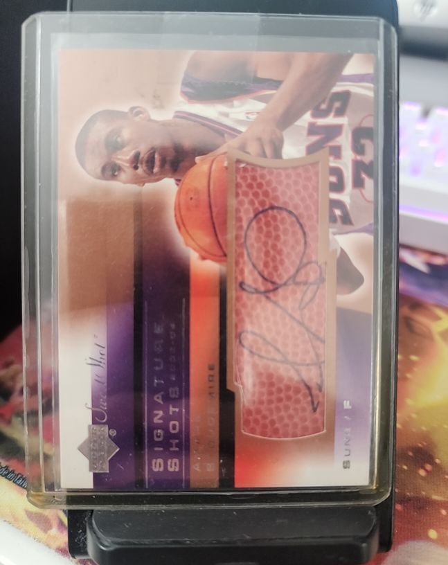 2003-04 Upper Deck Sweet Shot Signature Shots #41 Mike Bibby — front