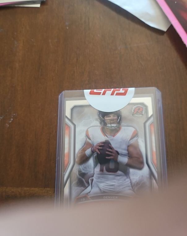 2023 Panini Prizm Hype Silver Prizm #H-4 Justin Herbert — front