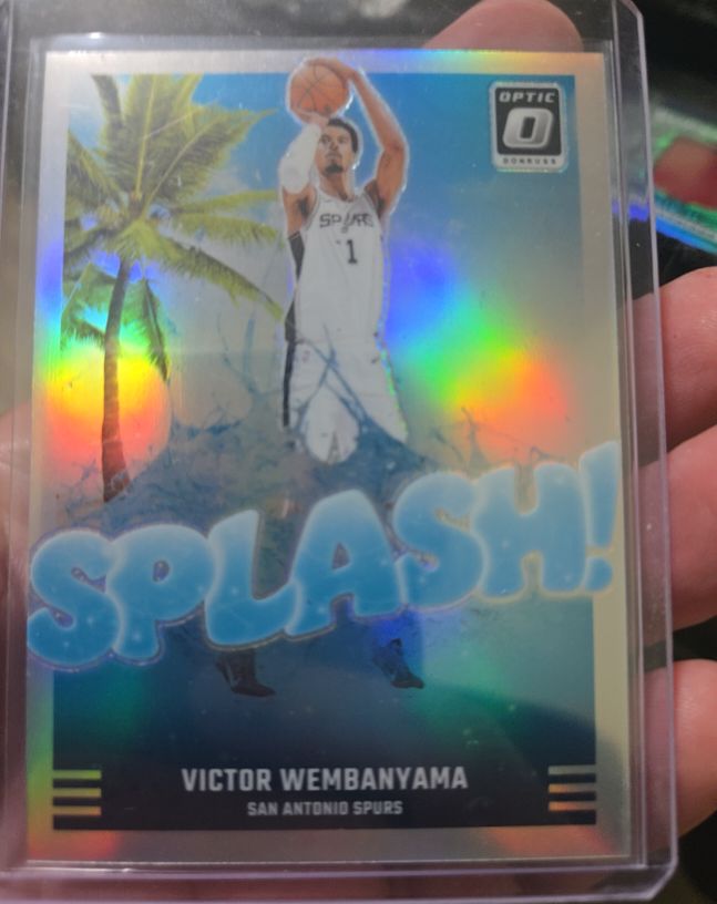 2024-25 Panini Donruss Optic #4 Victor Wembanyama Splash! — front