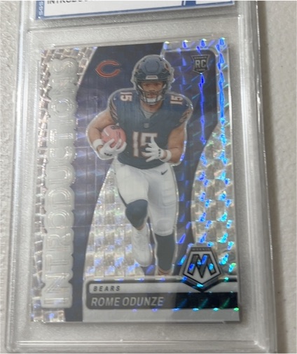 2022 Panini Mosaic Rome Odunze Rookie Card — front