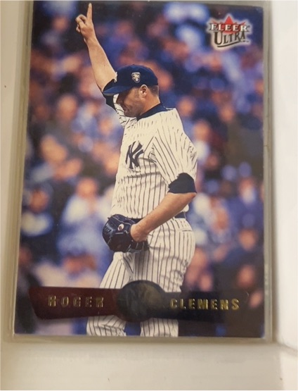 2002 Fleer Ultra #122 Roger Clemens — front