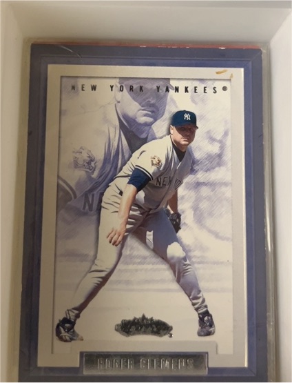 2002 Fleer Showcase #38 Roger Clemens — front