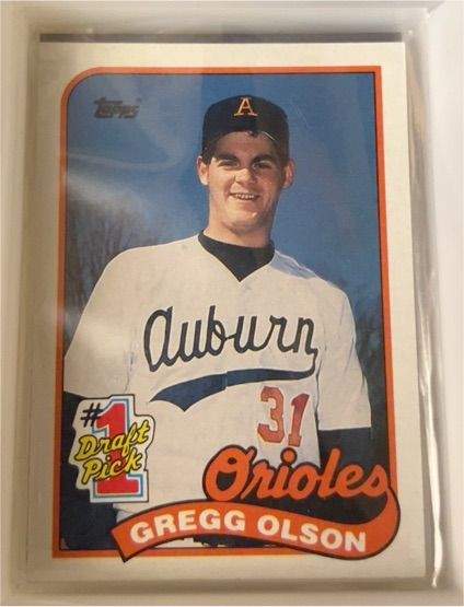 1989 Topps #161 Gregg Olson — front
