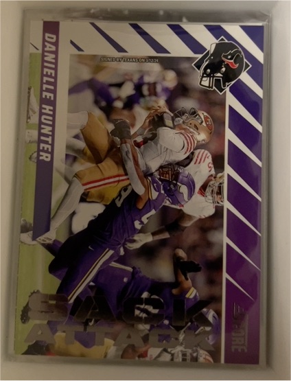 2024 Panini Score #12 Danielle Hunter Sack Attack — front