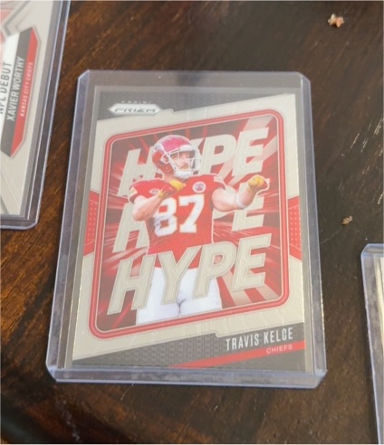 2024 Panini Prizm #7 Travis Kelce Hype — front