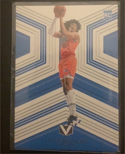 2022-23 Panini Chronicles Vertex #179 Jalen Williams Rookie — front