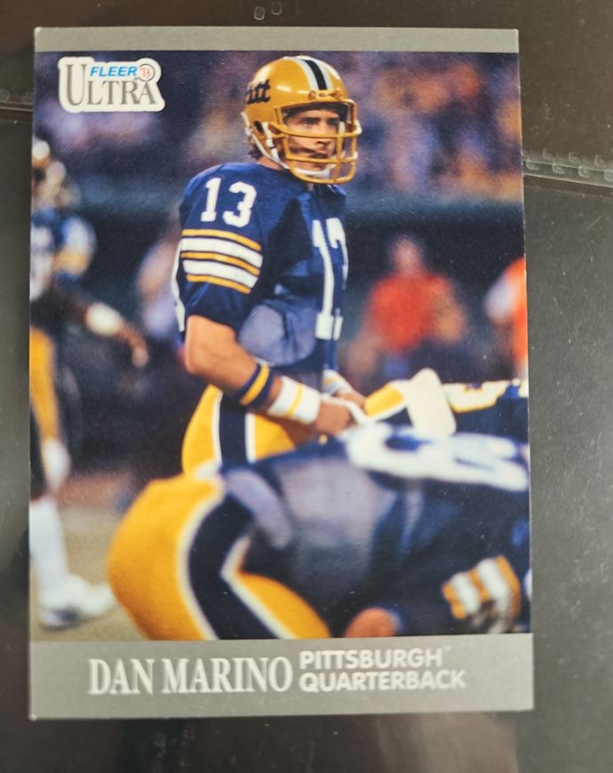 2013 Fleer Ultra #6 Dan Marino — front