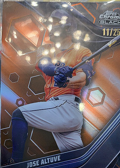 2023 Topps Chrome Black #11/25 Jose Altuve — front