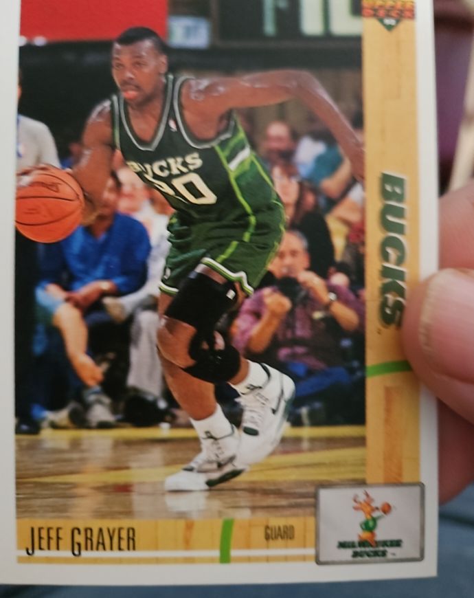 1991-92 Upper Deck #221 Jeff Grayer — front