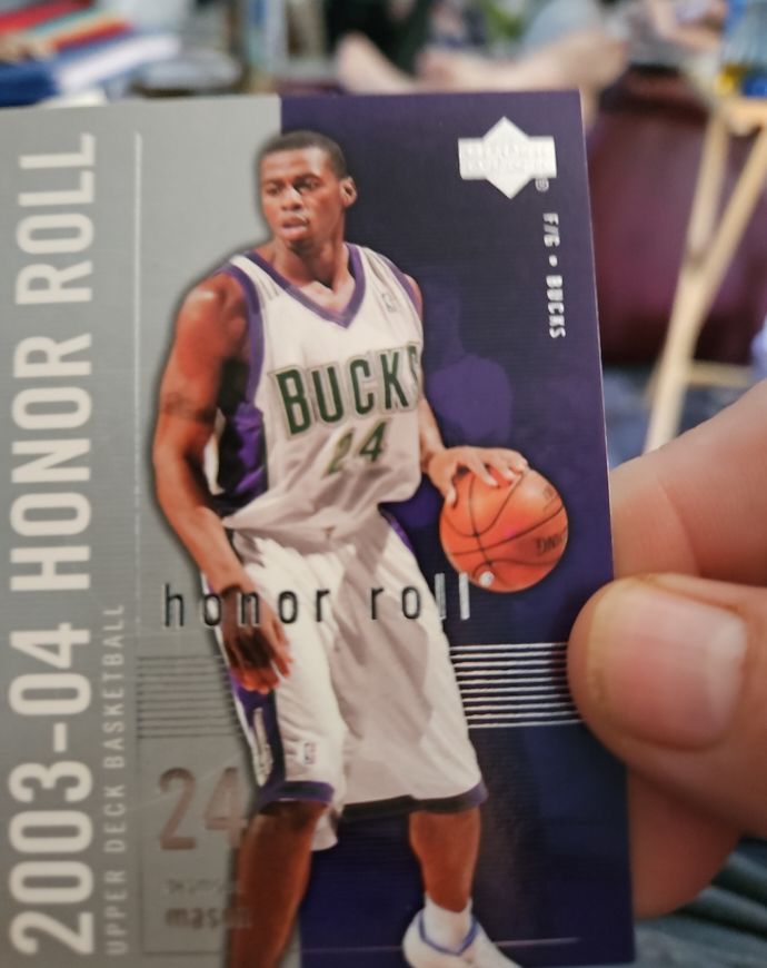 2003-04 Upper Deck Honor Roll #46 Desmond Mason — front