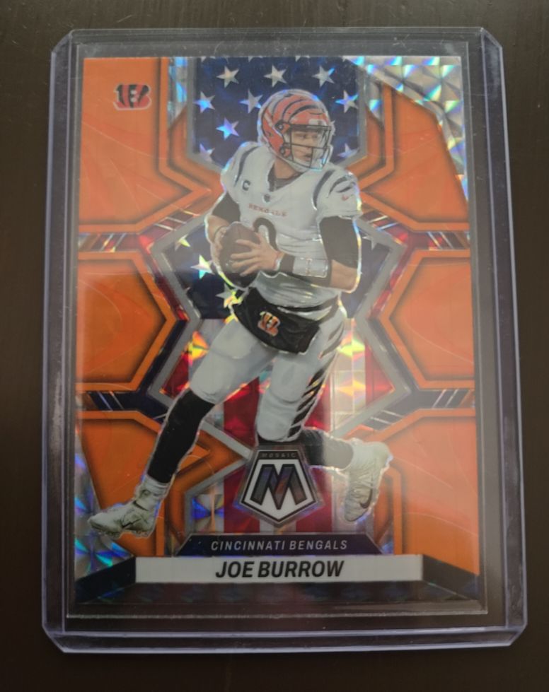 2022 Panini Mosaic #255 Joe Burrow — front
