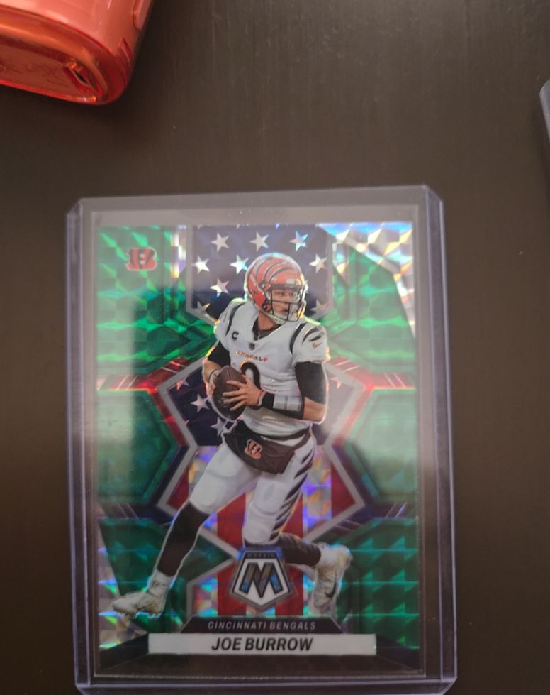 2022 Panini Mosaic #255 Joe Burrow — front