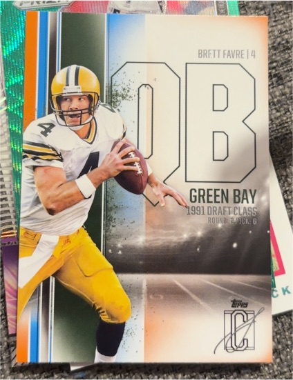 2024 Topps Signature Class #16 Brett Favre — front