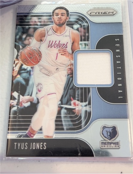 2019-20 Panini Prizm Sensational Swatches #SS-TJO Tyus Jones — front