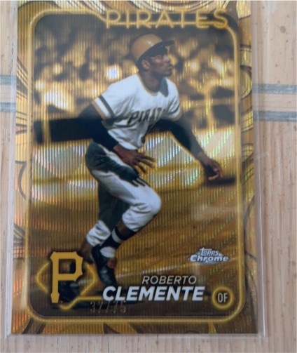 2024 Topps Chrome #31 Roberto Clemente — front